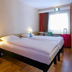 Ibis Potsdamer Platz 2*, Berlín Německo