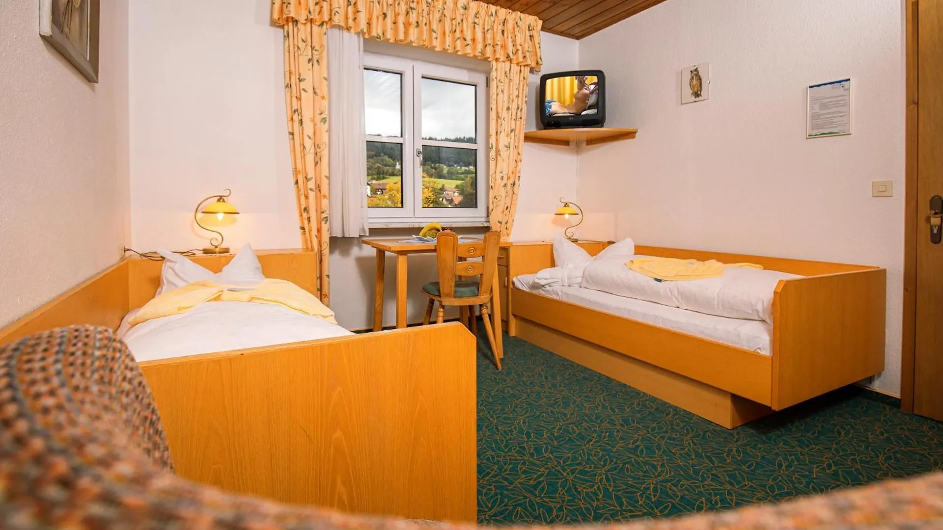 ***  Hotel Zum Hirschen Lam Germany